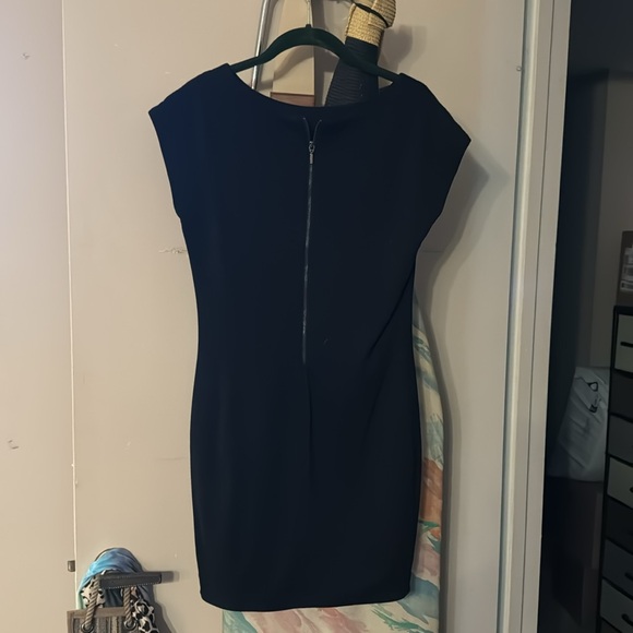 Zara Basic - Picture 2 of 2